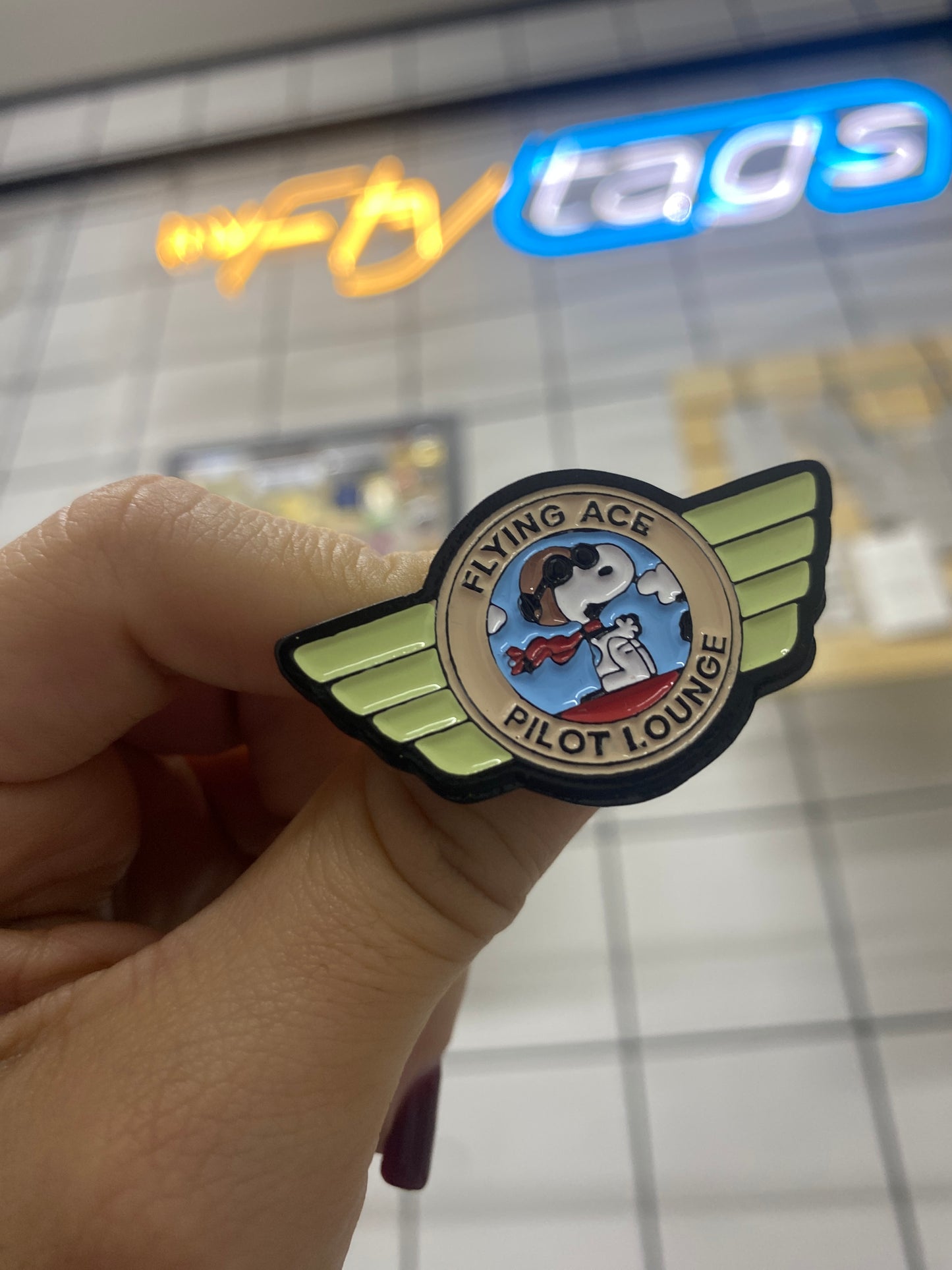 Pin Pilot Lounge Snoopy
