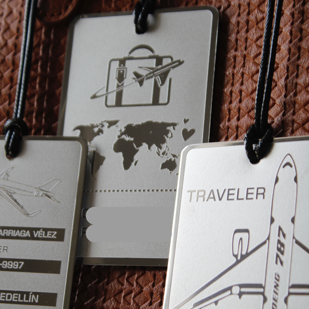 Crew Tag Traveler