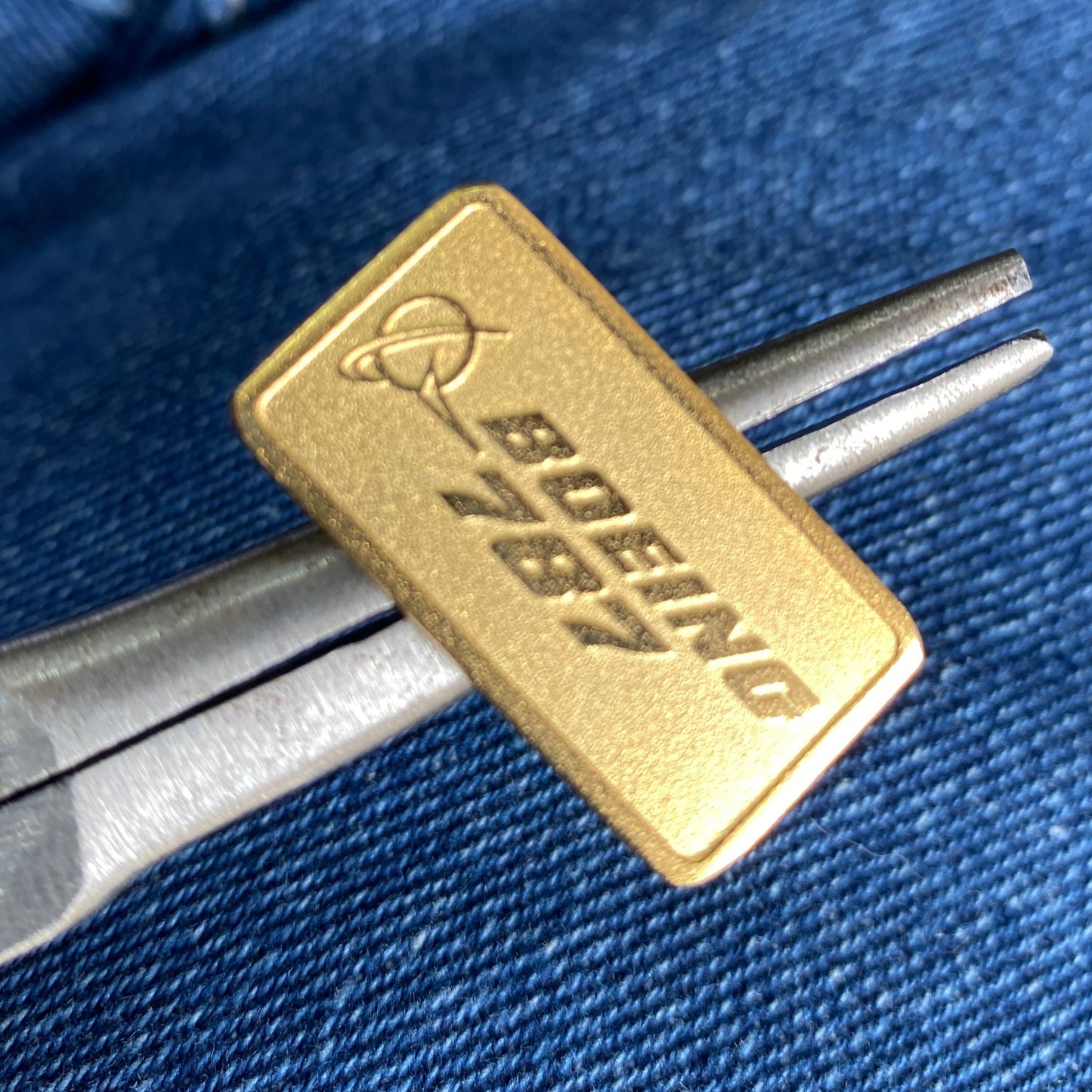 Pin boeing 787