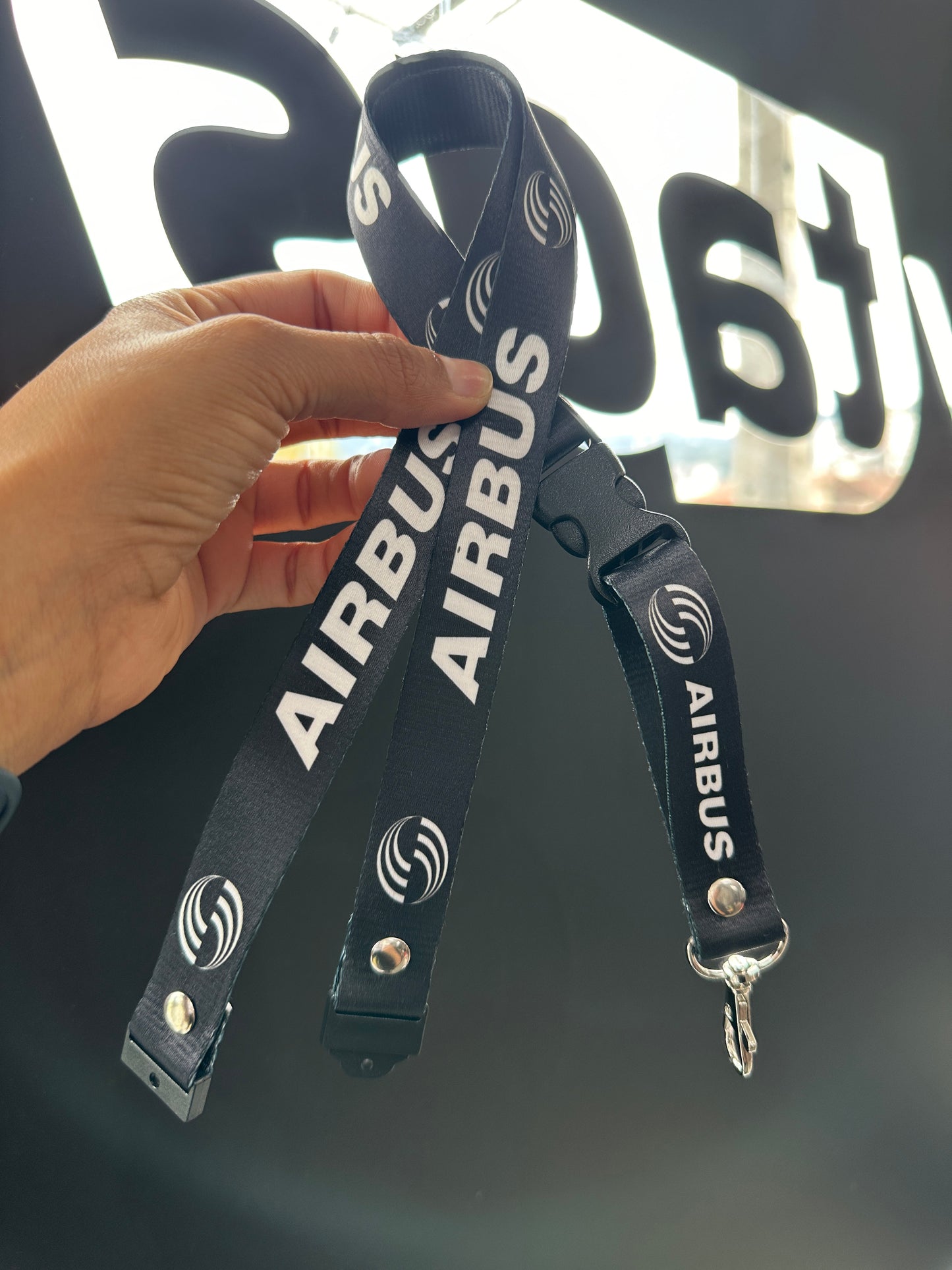 Lanyard Airbus Negro