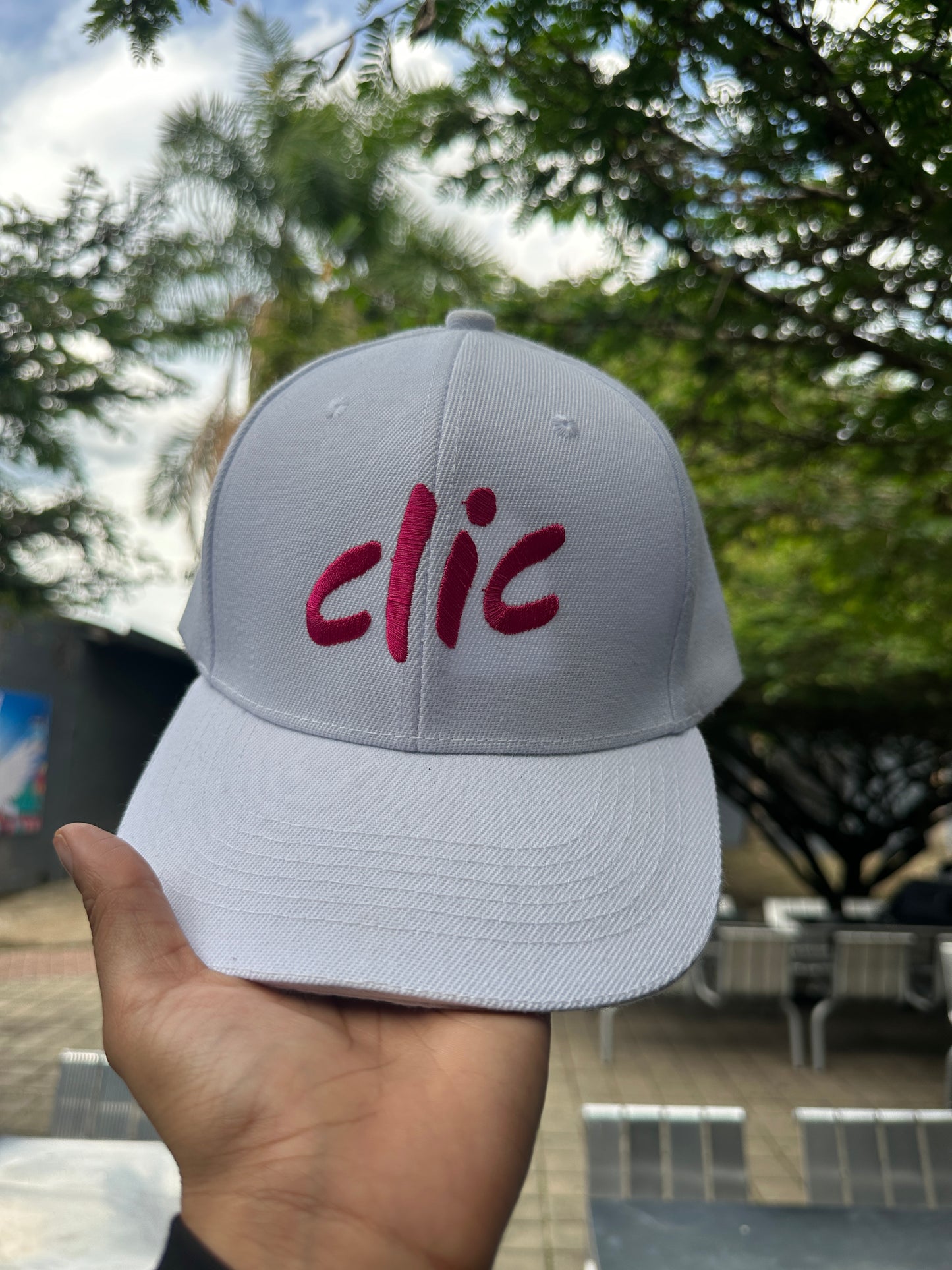 Gorra blanca CLIC