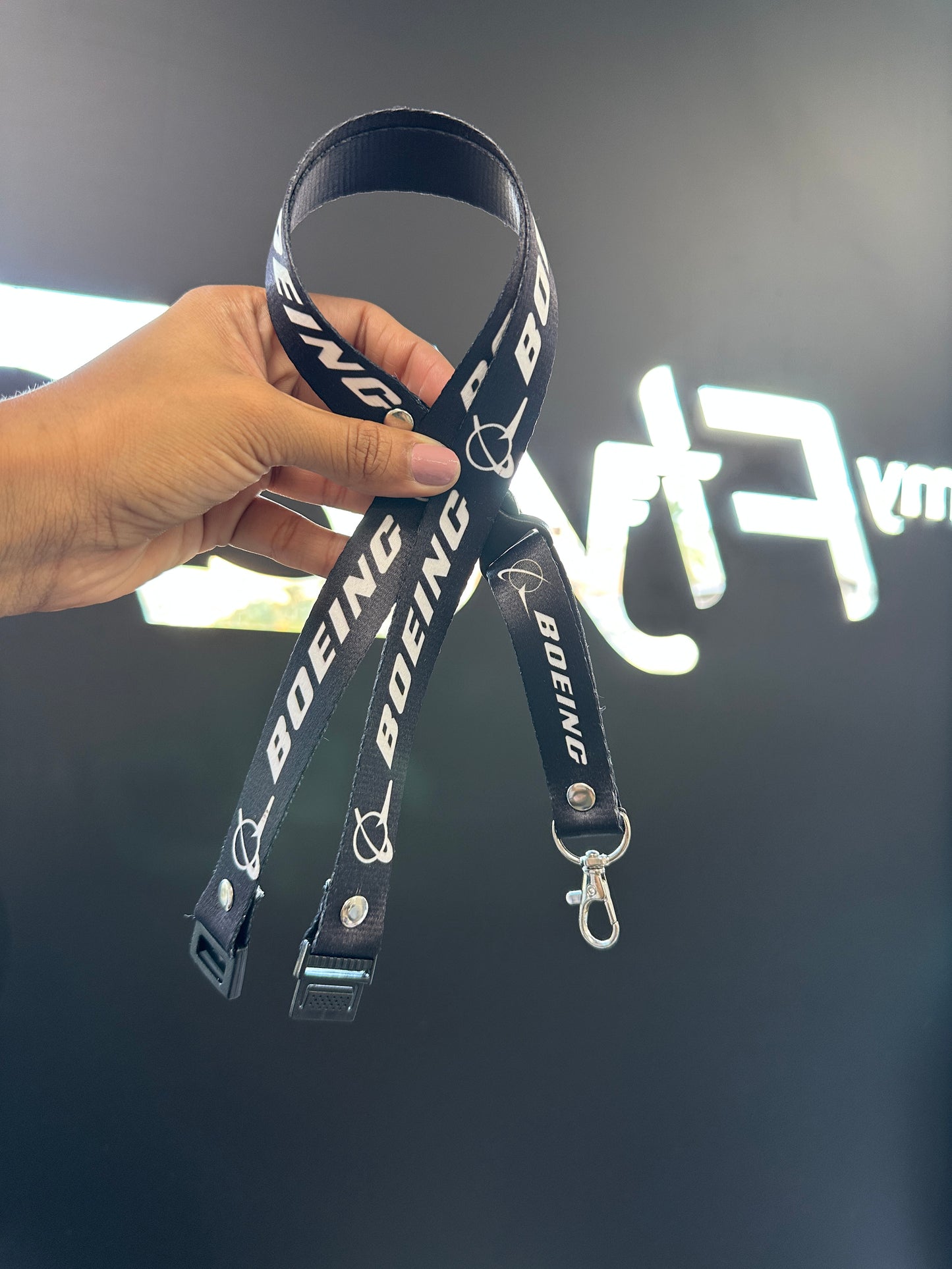 Lanyard Boeing Negro