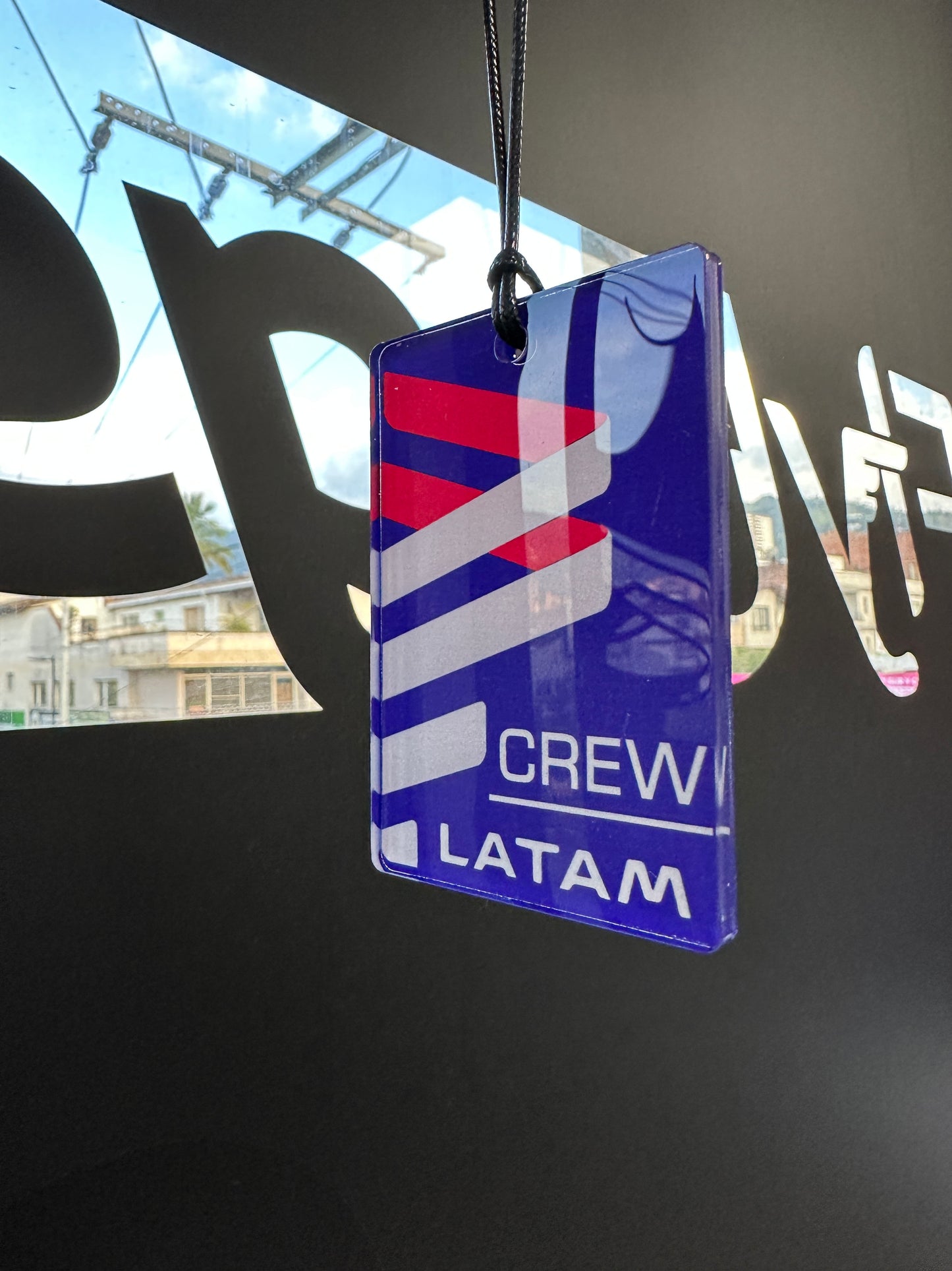 Crew tag Crew Latam