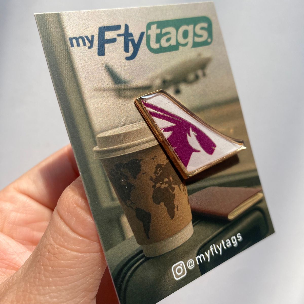 Pin tipo colita Qatar