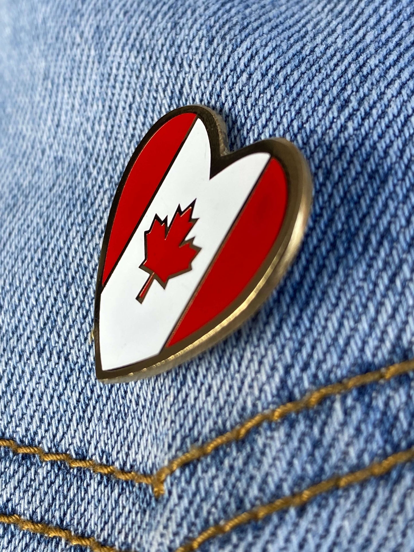 Pin bandera Canadá Corazón