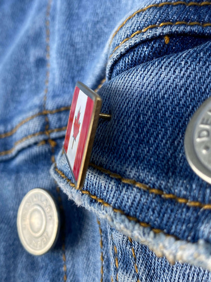 Pin bandera Canadá cuadrado