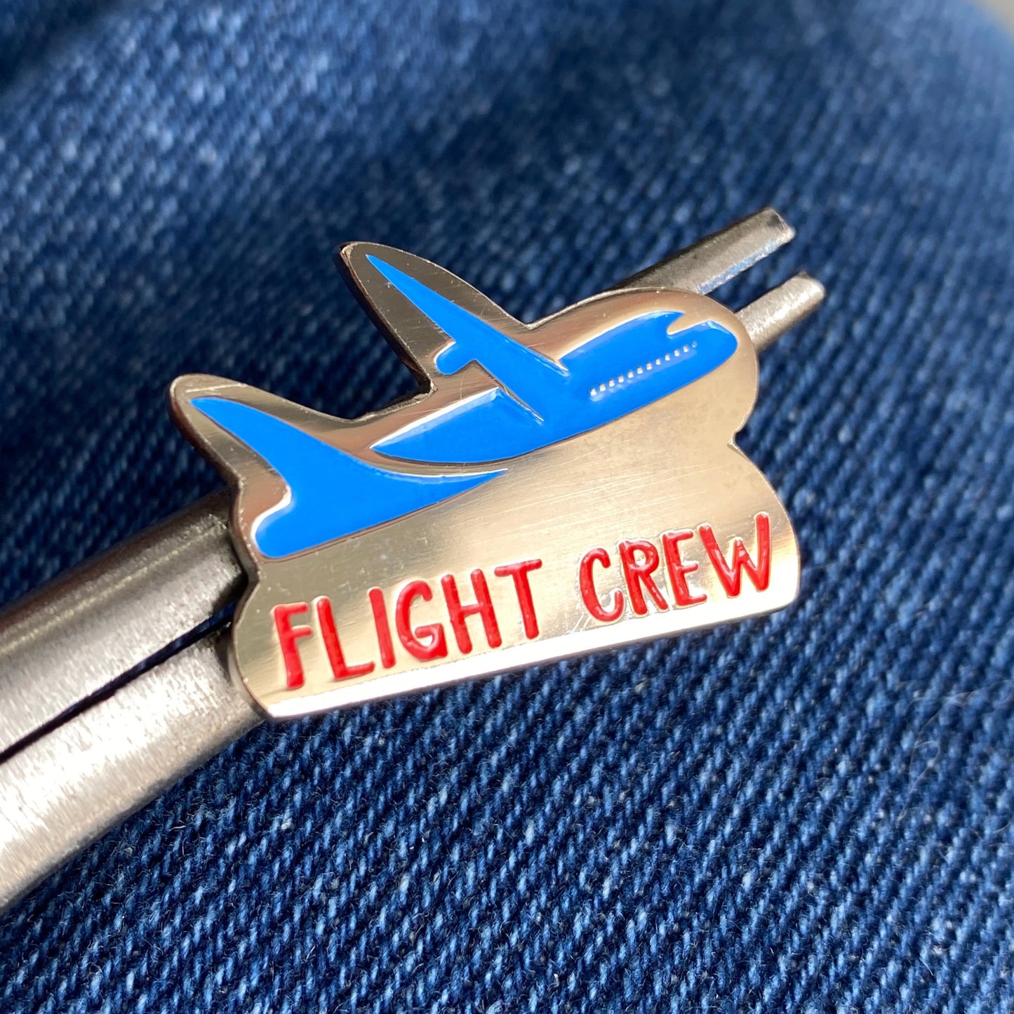 Pin Crew blue