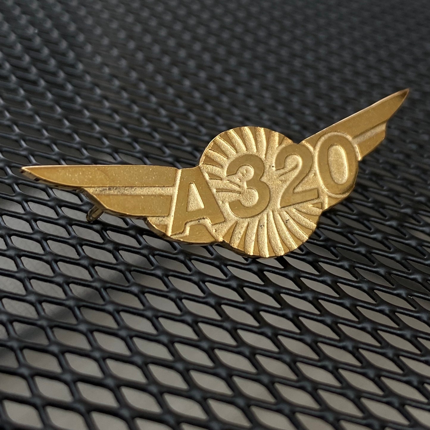 Alita A320 tipo pin