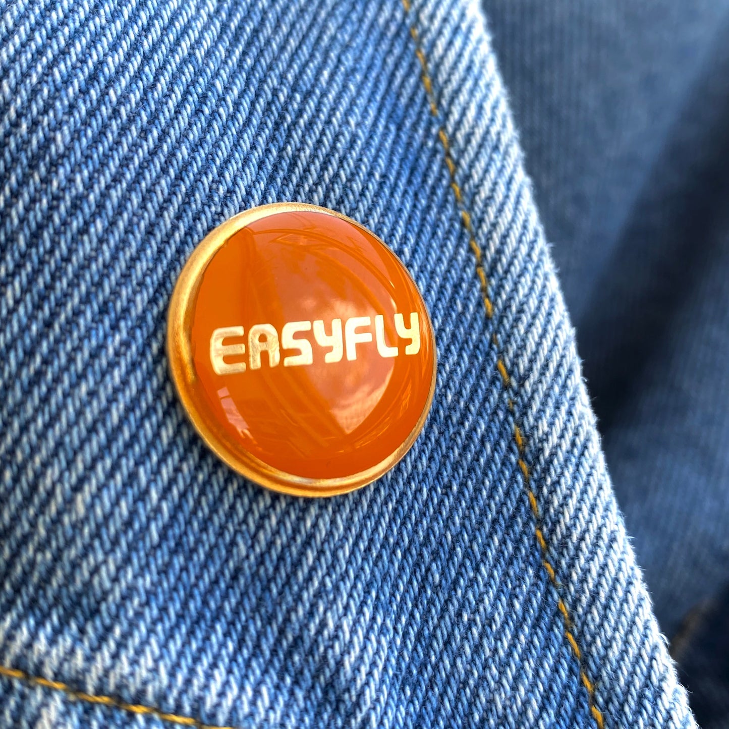 Pin circular Easyfly naranja
