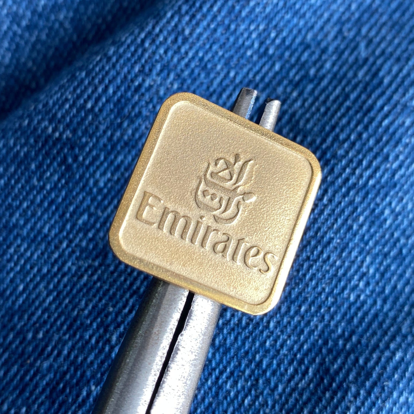 Pin emirates