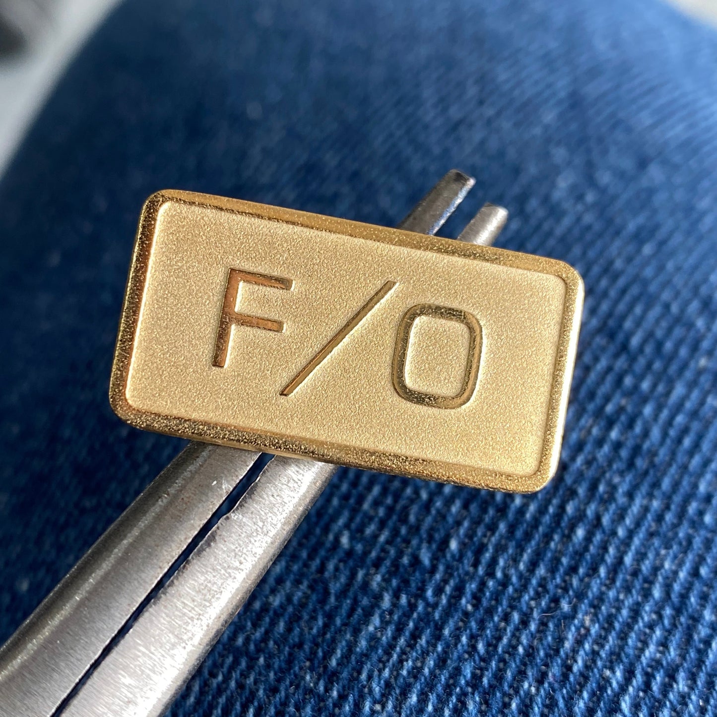 Pin F/O